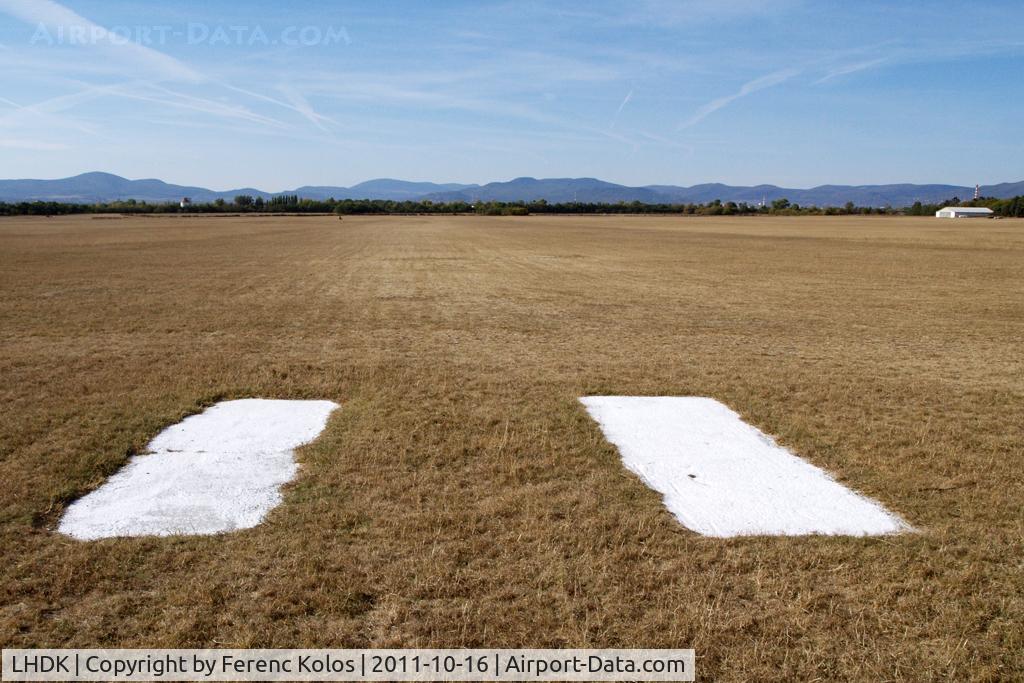 LHDK Airport - Dunakeszi