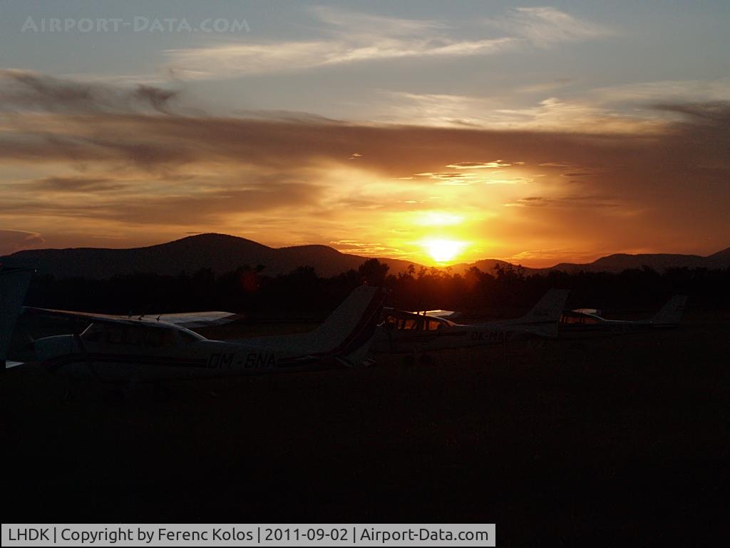 LHDK Airport - Dunakeszi