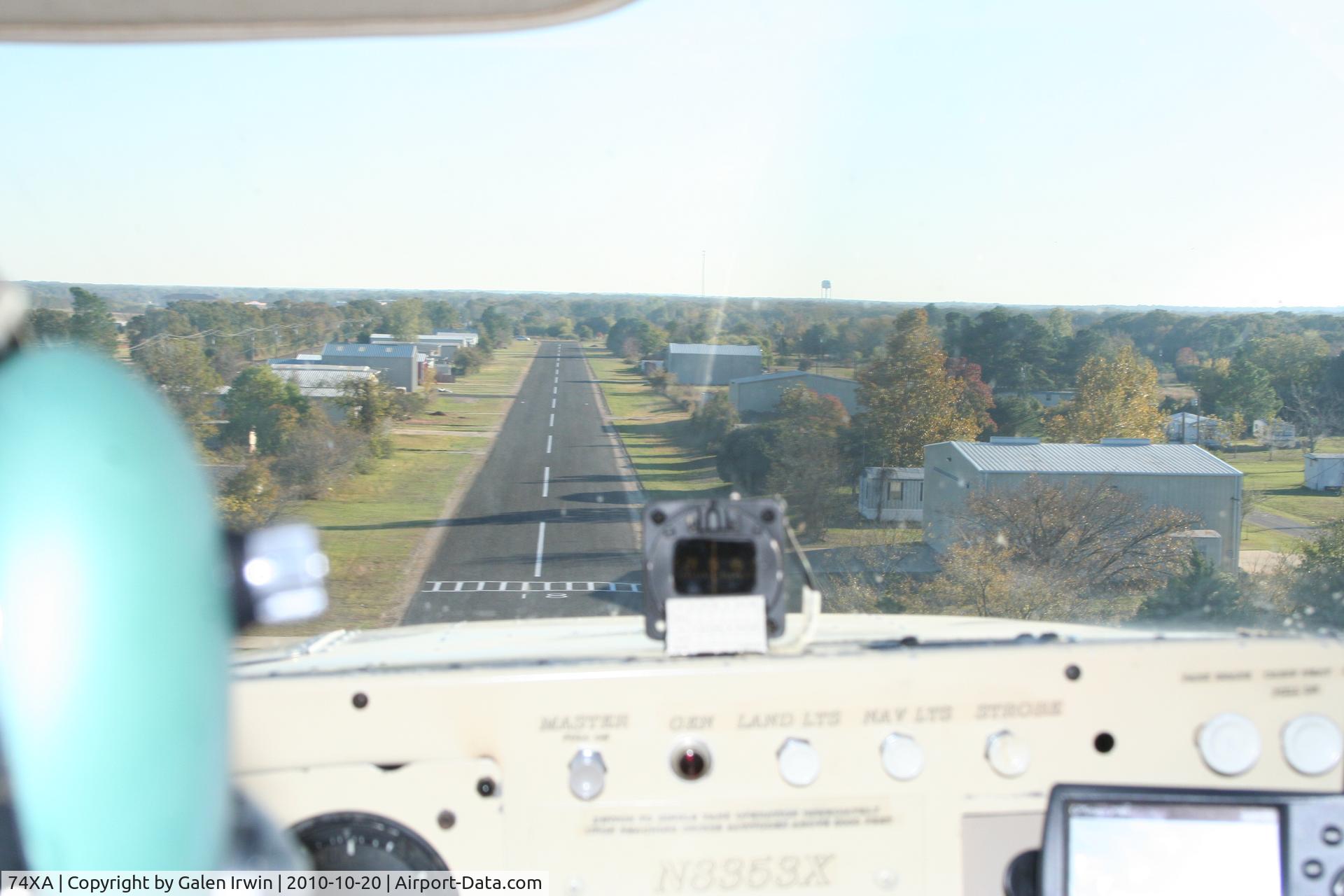 Gun Barrel City Airpark Airport (74XA) - Coming in for a landing, into GBC airport.