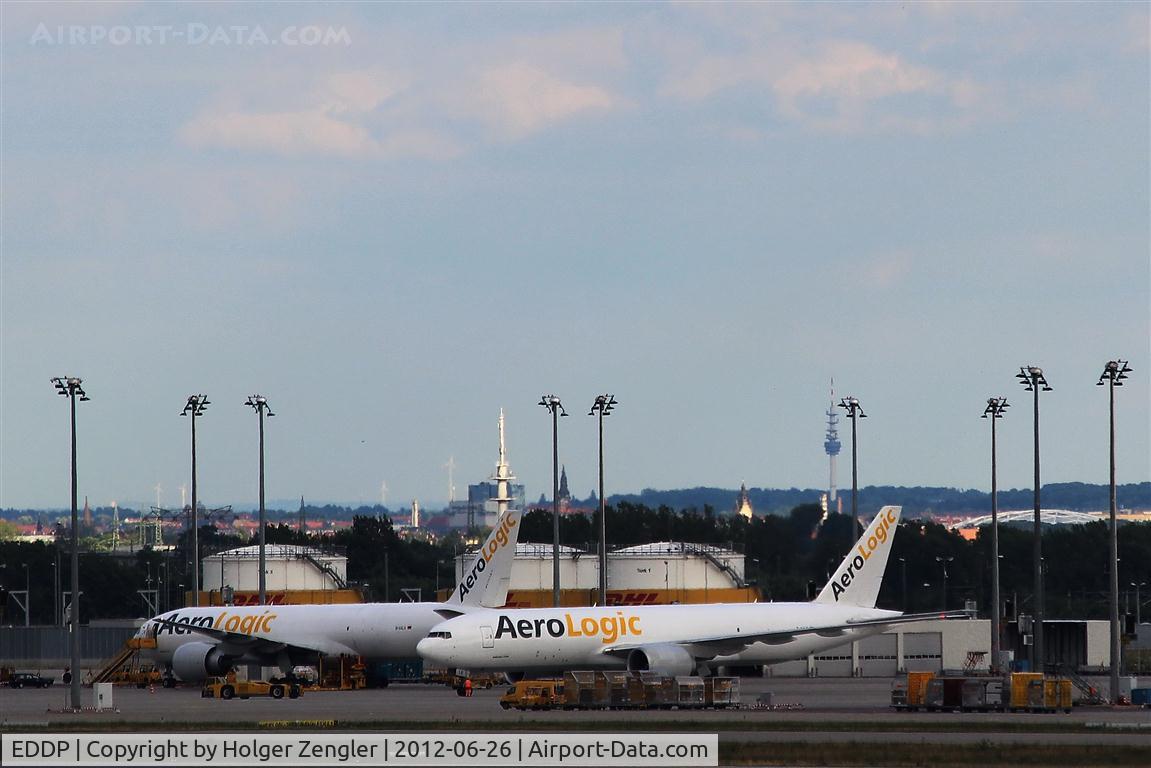 Leipzig/Halle Airport, Leipzig/Halle Germany (EDDP) - On AeroLogic apron is something going on....