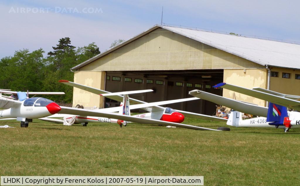 LHDK Airport - Dunakeszi