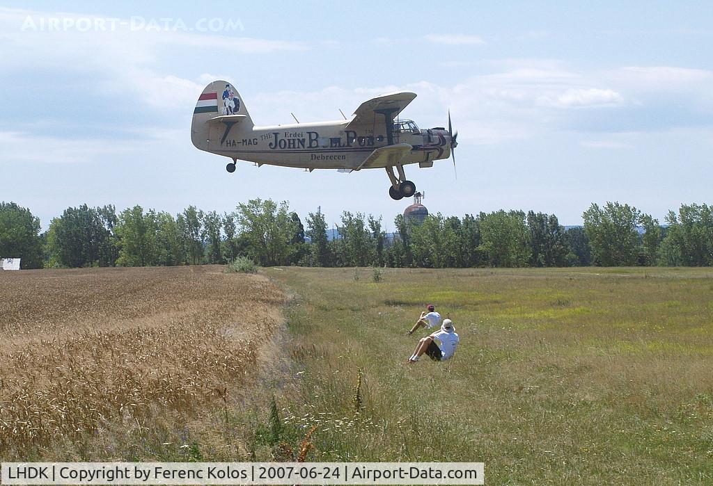 LHDK Airport - Dunakeszi