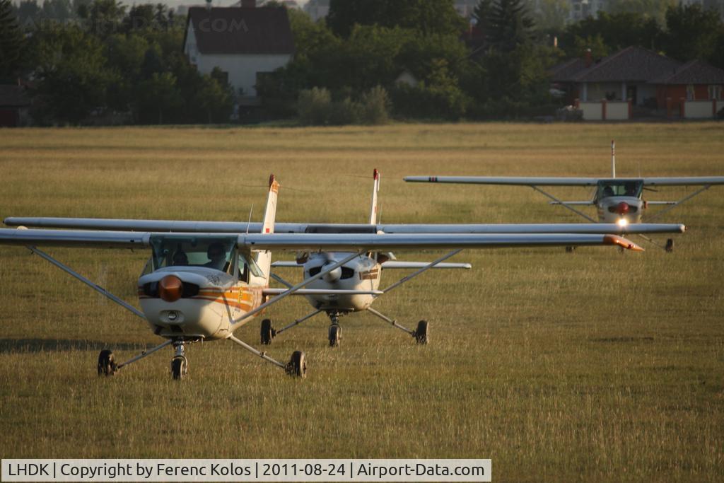 LHDK Airport - Dunakeszi