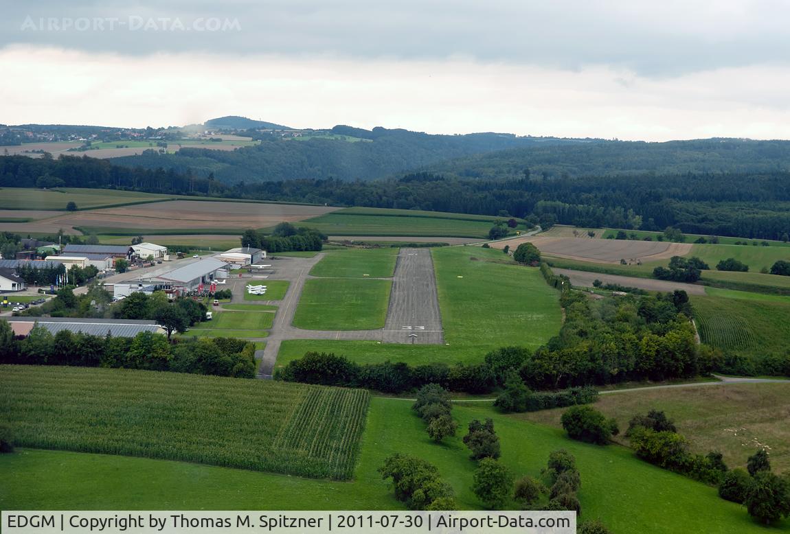 EDGM Airport - EDGM Flugplatz Mosbach-Lohrbach short finals Rwy33.