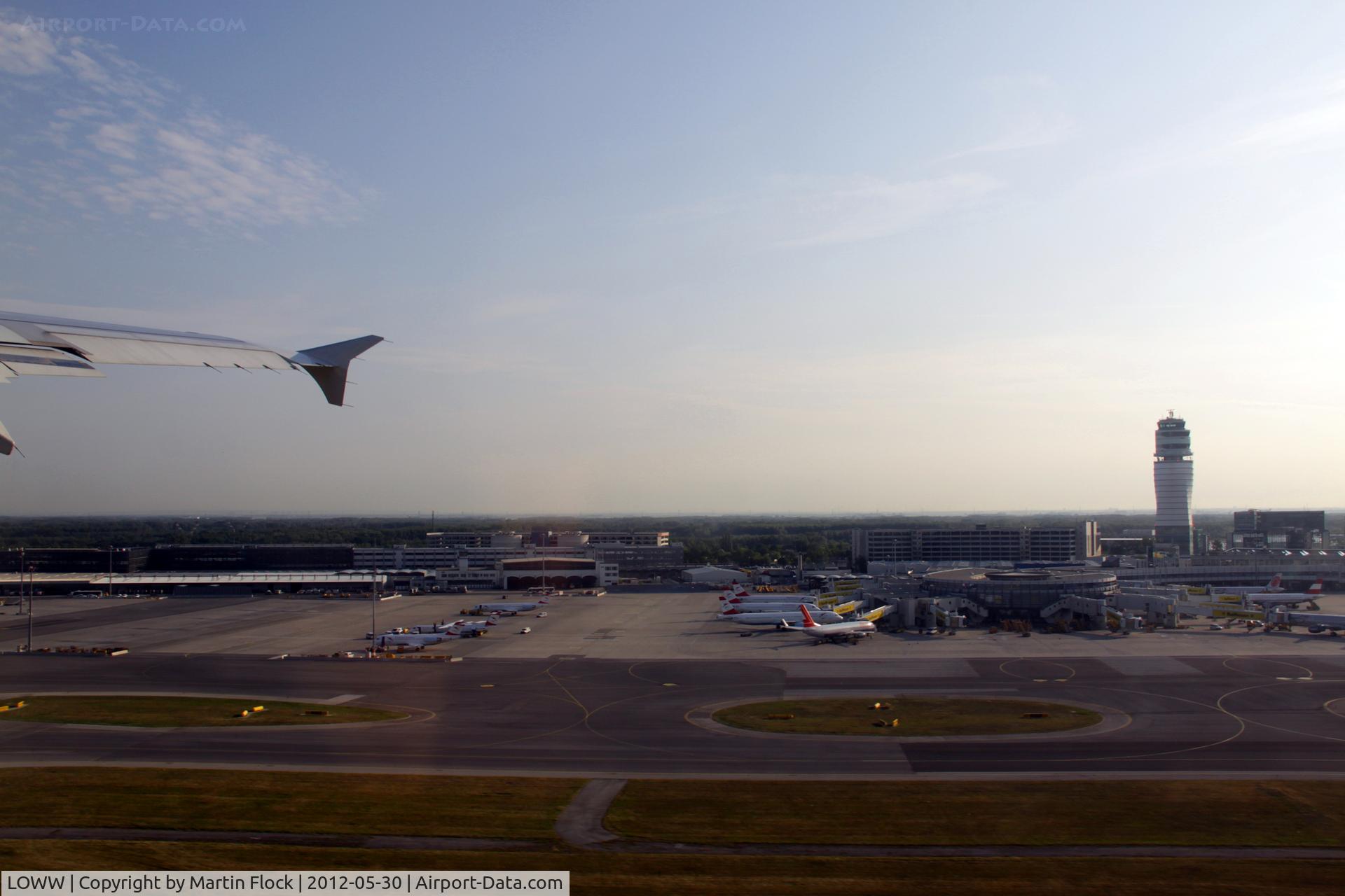 Vienna International Airport, Vienna Austria (LOWW) - .....