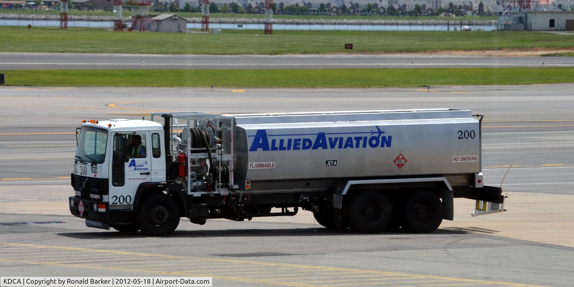 Ronald Reagan Washington National Airport (DCA) - Fuel truck 200