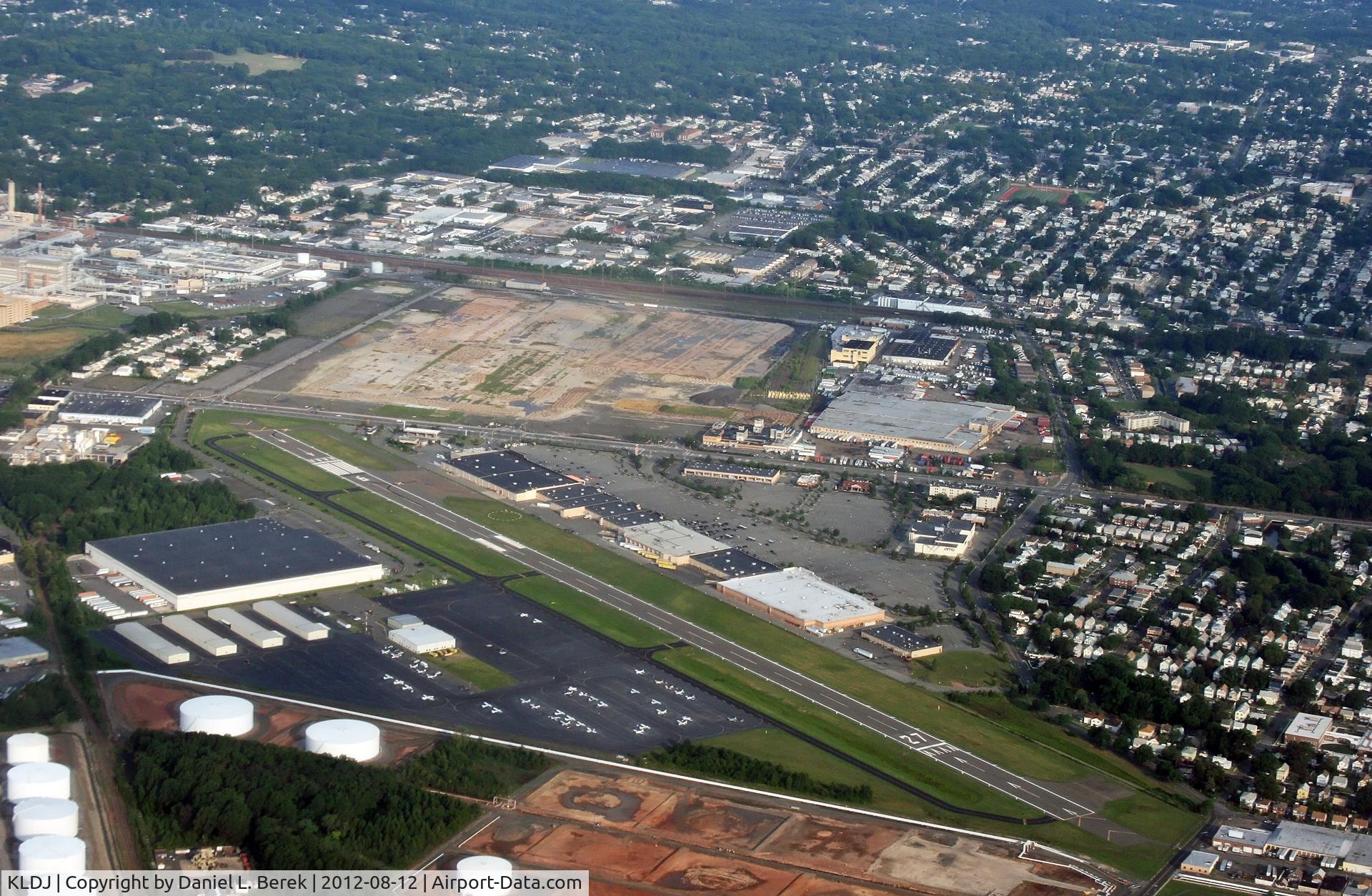 Linden Airport (LDJ) - Linden Airport, as seen from the east.  It is just due south of Newark Liberty International (EWR).
