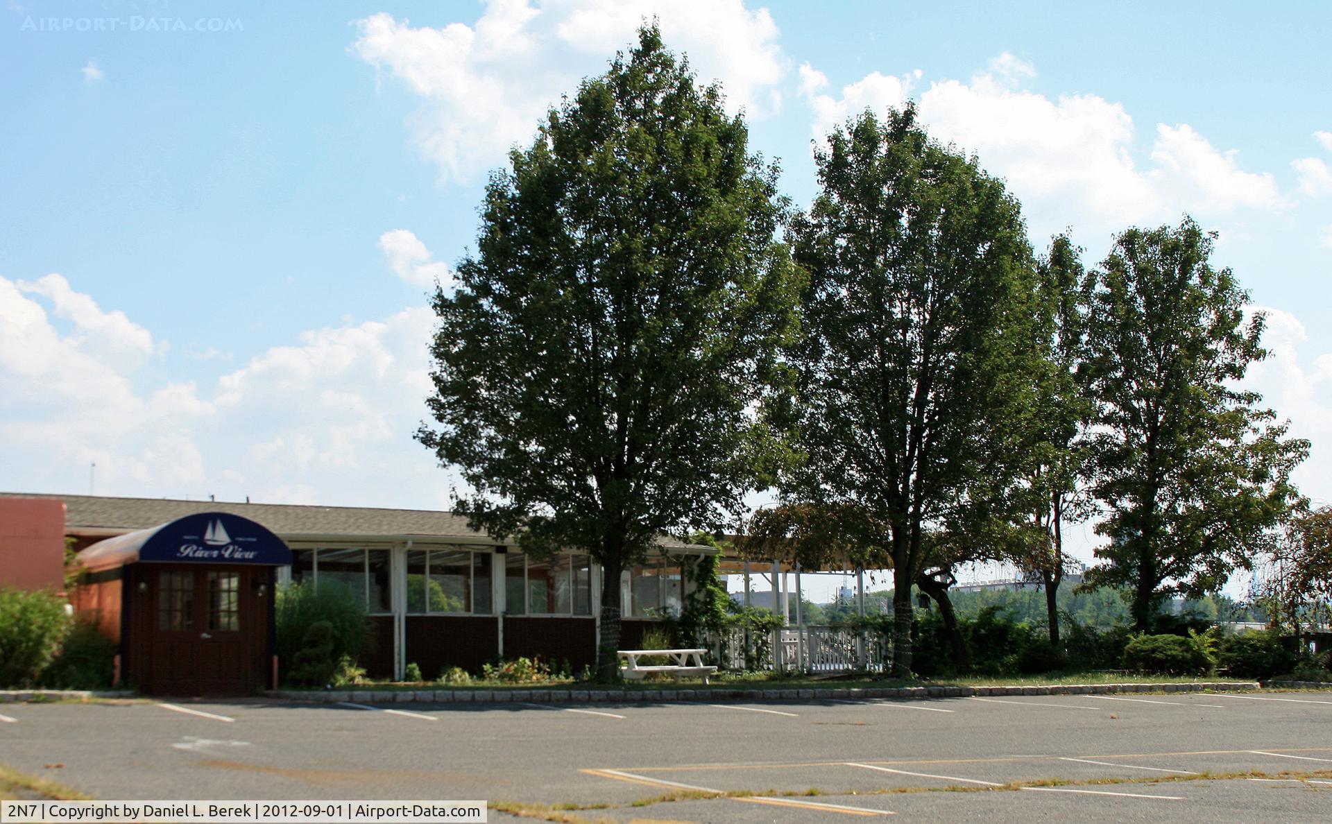 Little Ferry Seaplane Base (2N7) - This is an overview of the little seaplane base along the Hackensack River, showing the restaurant and the bar; the terminal is to the right.