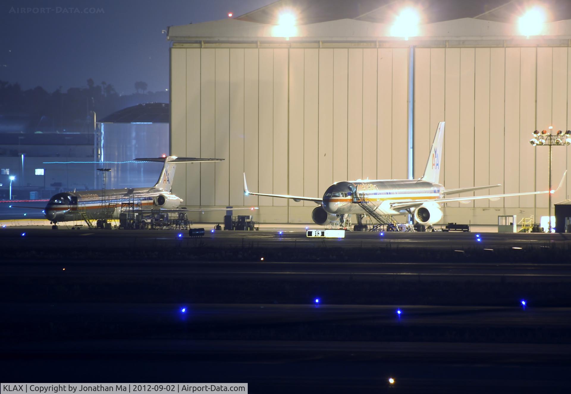 Los Angeles International Airport (LAX) - AA 757 and MD-80 doing maintenance checks