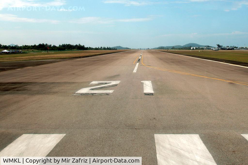 Langkawi Airport, Langkawi (Pulau Langkawi), Kedah Malaysia (WMKL) - Cleared for take-off, runway 21.