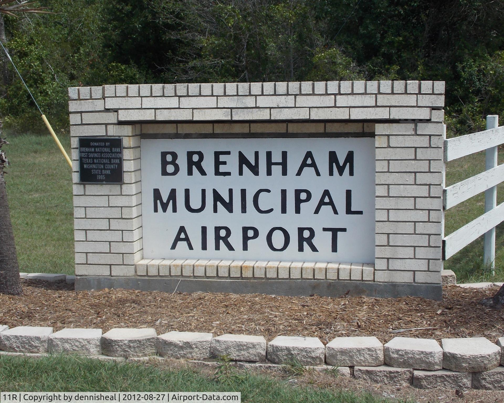 Brenham Municipal Airport (11R) - BRENHAM MUNI AIRPORT ENTRANCE SIGN