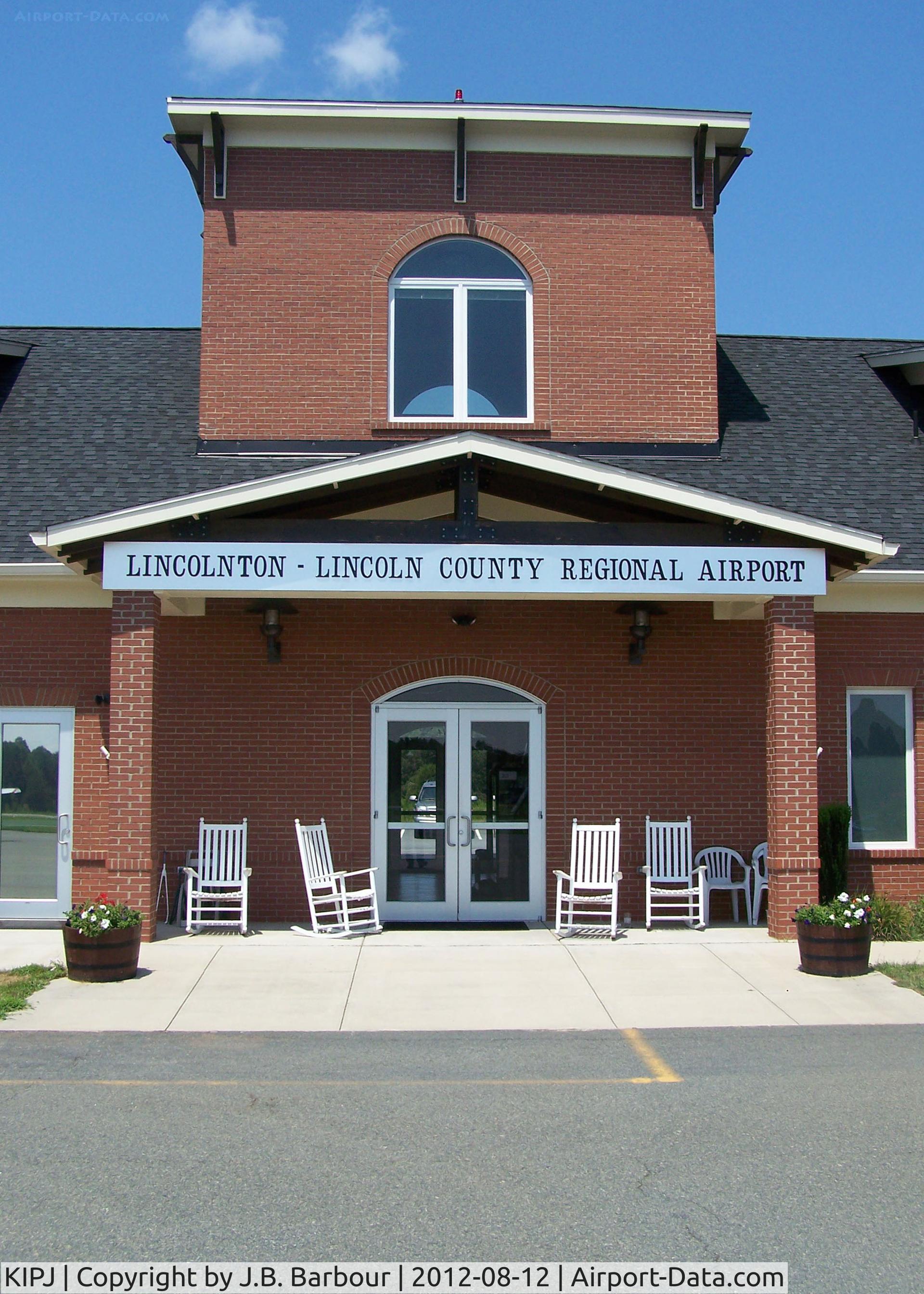 Lincolnton-lincoln County Regional Airport (IPJ) - Very lovely place.  Nice down home feel just as you walk in the door.  Very clean location and the staff was awsome. Thanks for welcoming me in.