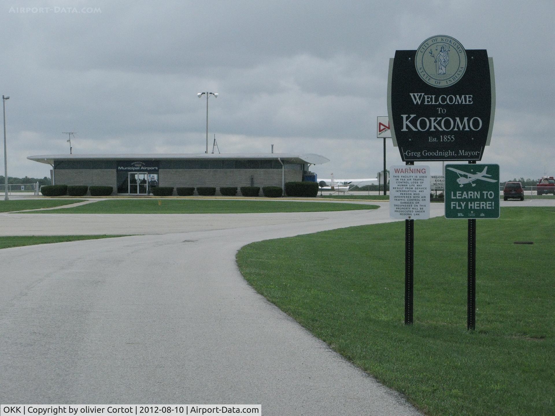 Kokomo Municipal Airport (OKK) - entrance