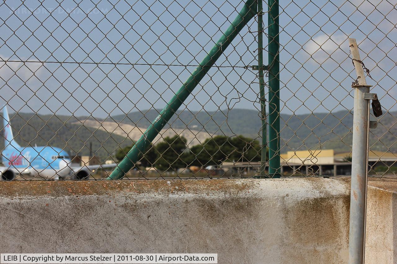 Ibiza Airport, Ibiza Spain (LEIB) - Good Spotterpoint