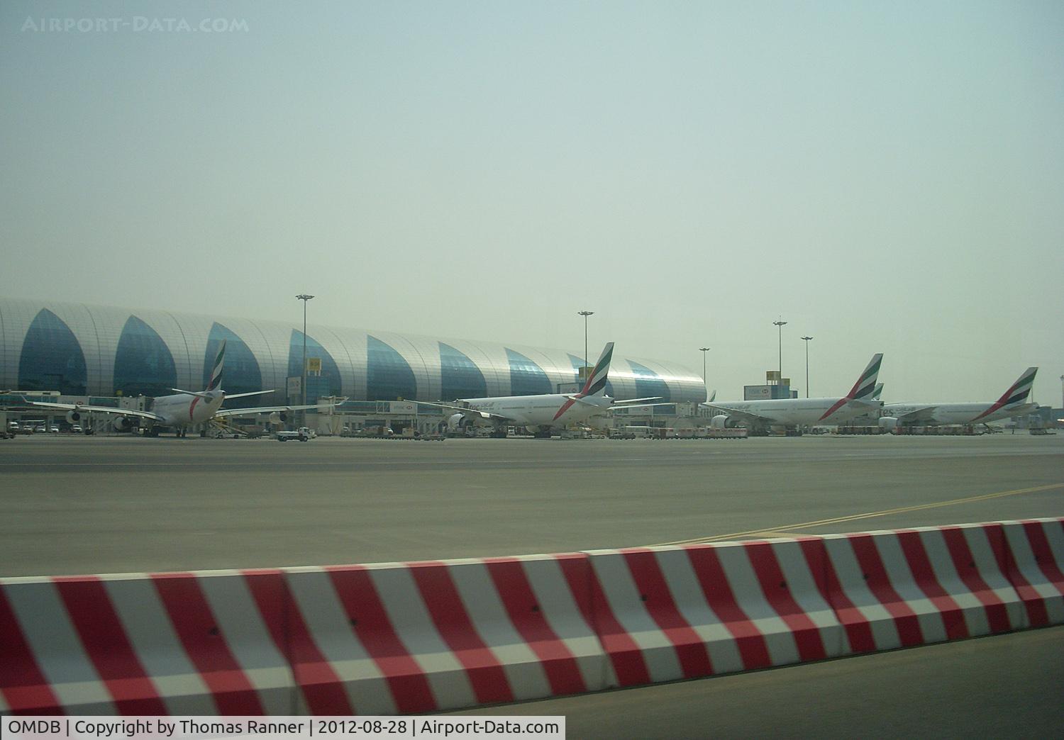 Dubai International Airport, Dubai United Arab Emirates (OMDB) - Emirates Section