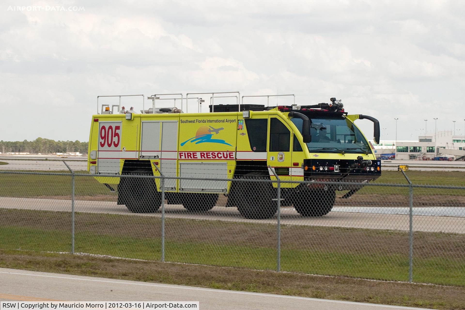 Southwest Florida International Airport (RSW) - ARFF Panther with RSW fire rescue