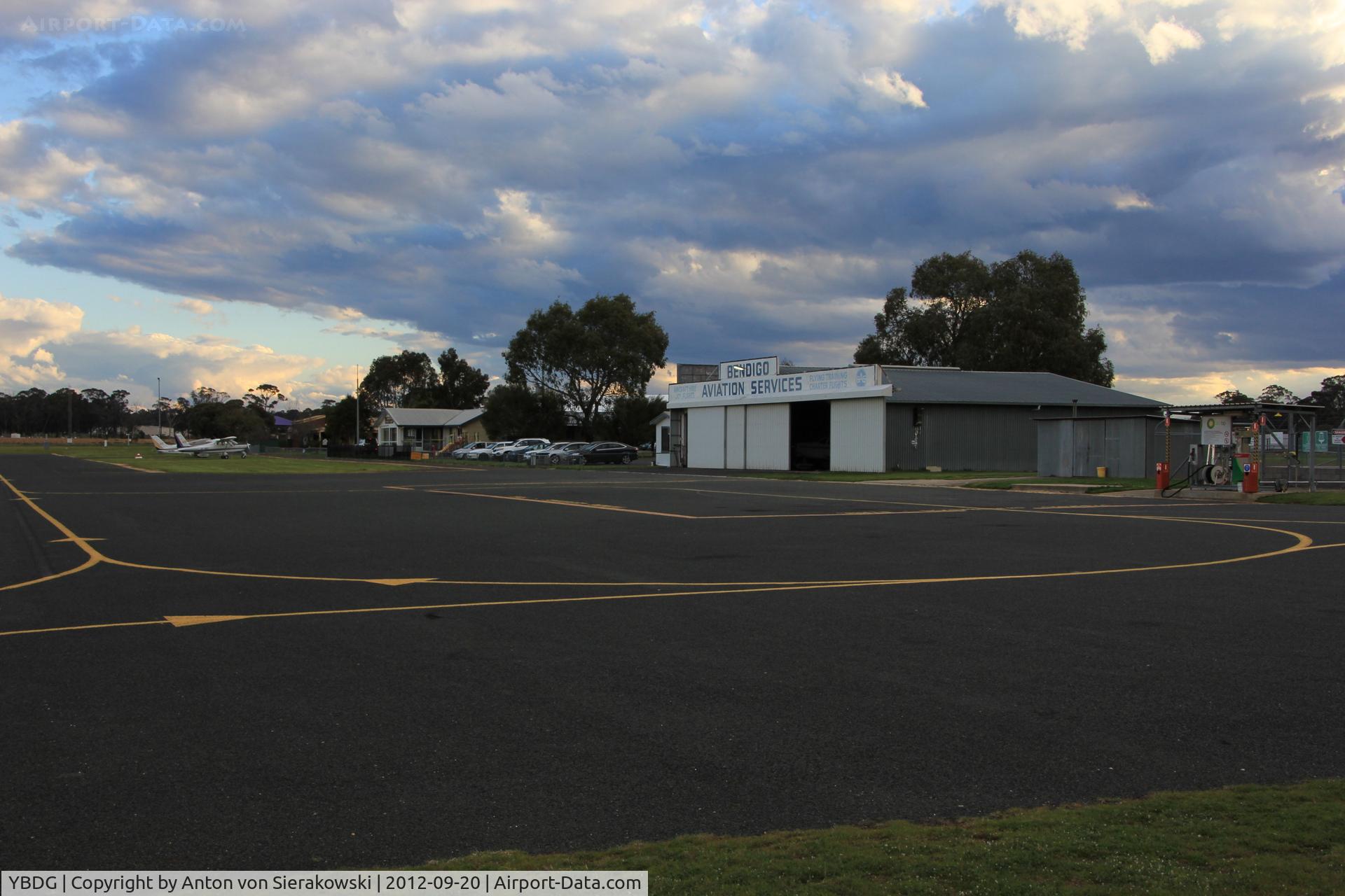 Bendigo Airport, Bendigo, Victoria Australia (YBDG) - Bendigo Terminal apron