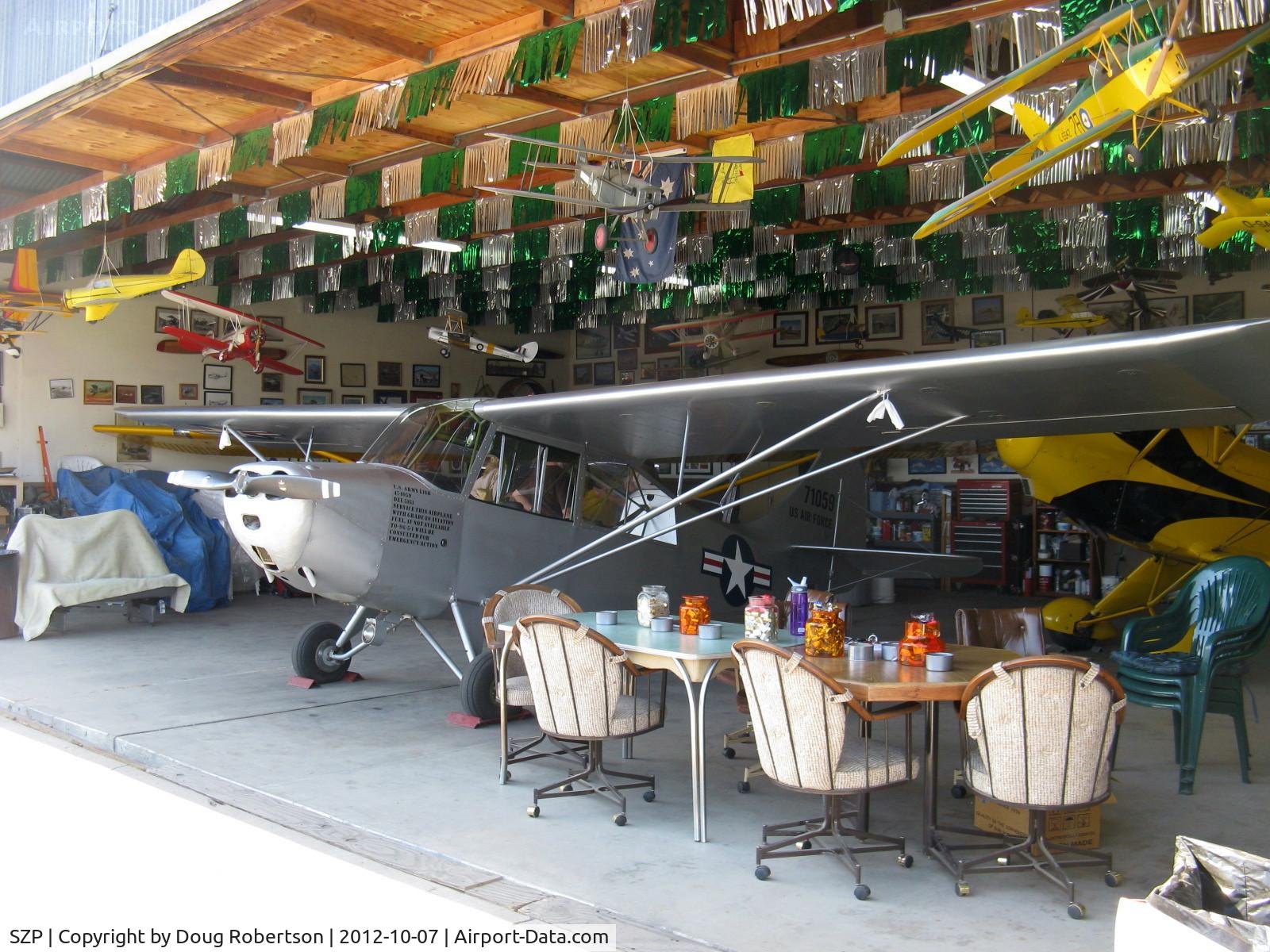 Santa Paula Airport (SZP) - Aviation Museum of Santa Paula. The Quinn Museum Hangar interior. Pat's hospitality & candy always offered.