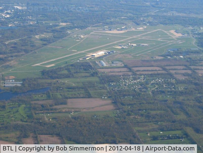 W K Kellogg Airport (BTL) - Looking north