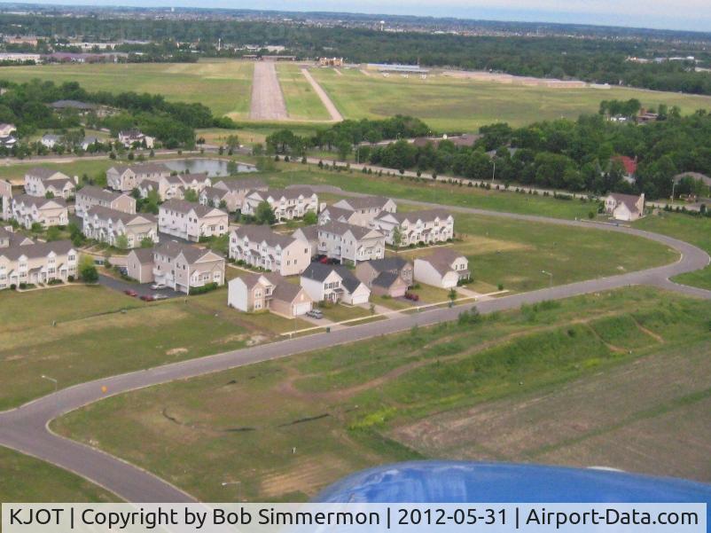 Joliet Regional Airport (JOT) - Short final RWY 31