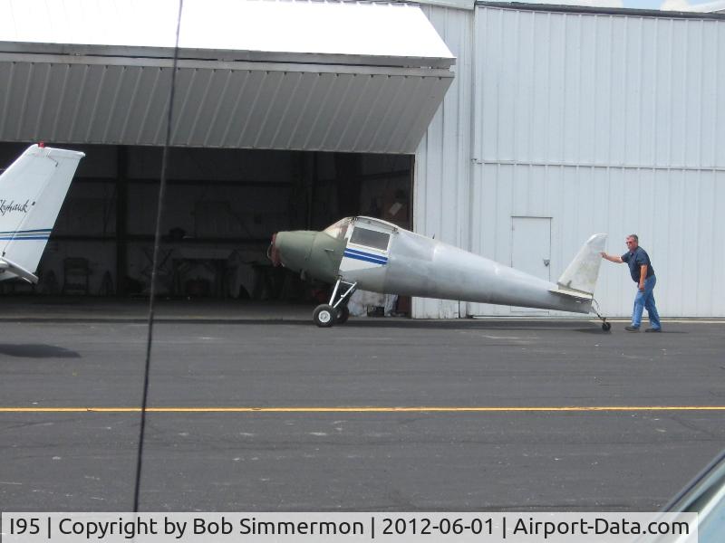 Hardin County Airport (I95) - A typical summer day in Kenton, Ohio.