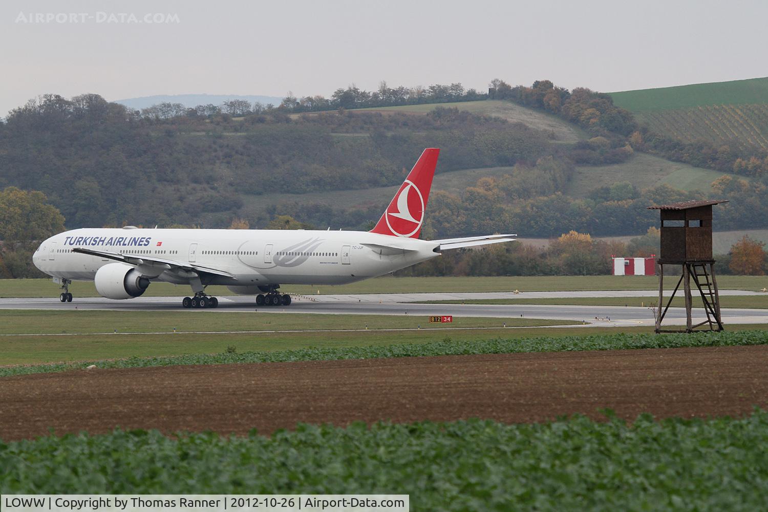 Vienna International Airport, Vienna Austria (LOWW) - Turkish in Vienna