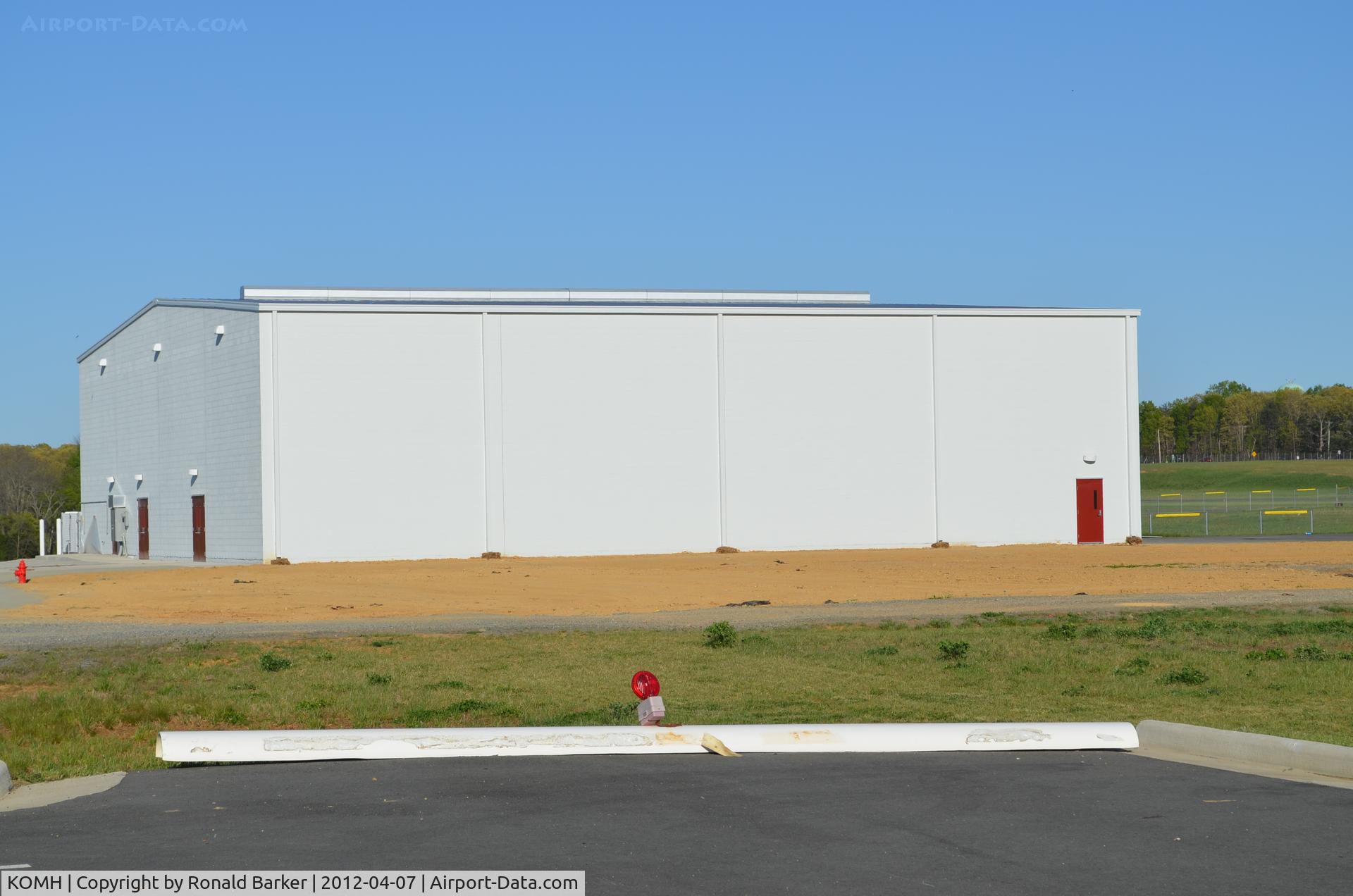 Orange County Airport (OMH) - Orange Dive Hanger