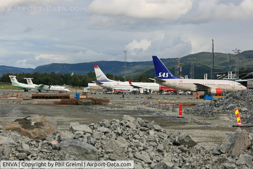 Trondheim Airport, Værnes, Stjørdal, Nord-Trøndelag Norway (ENVA) - A lot of construction at Trondheim Vaernes as they are extending the ramp. 