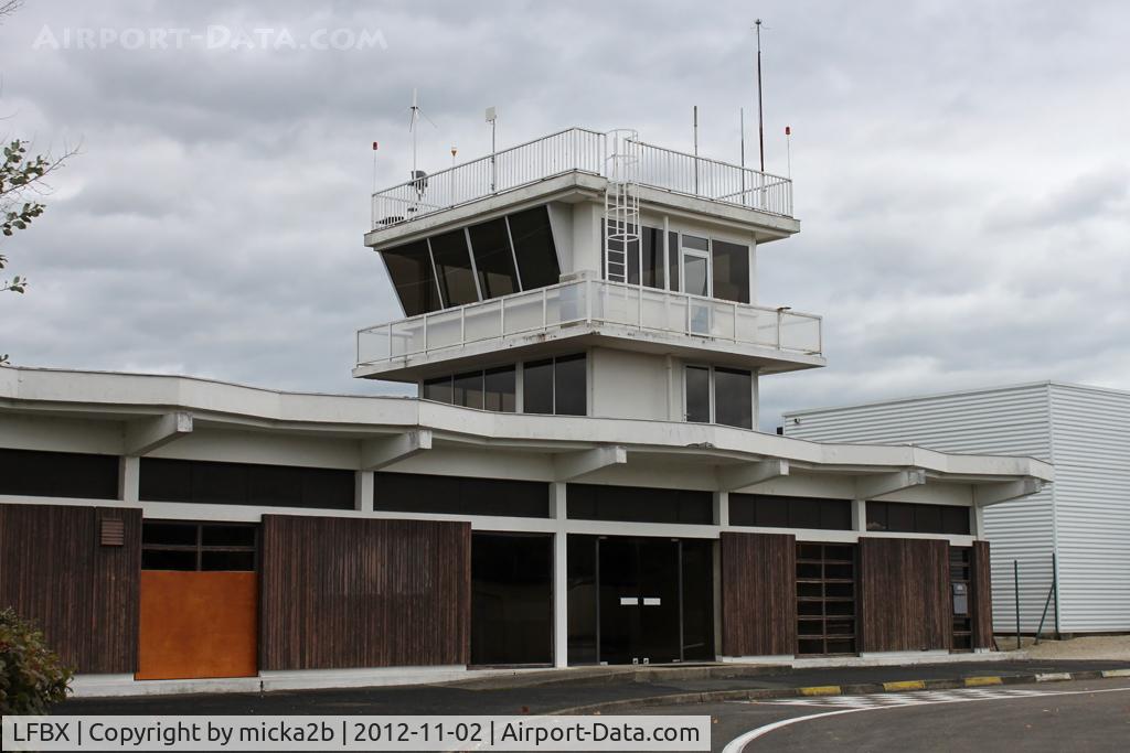 Périgueux Airport, Bassillac Airport France (LFBX) - Control tower of Périgueux Bassillac