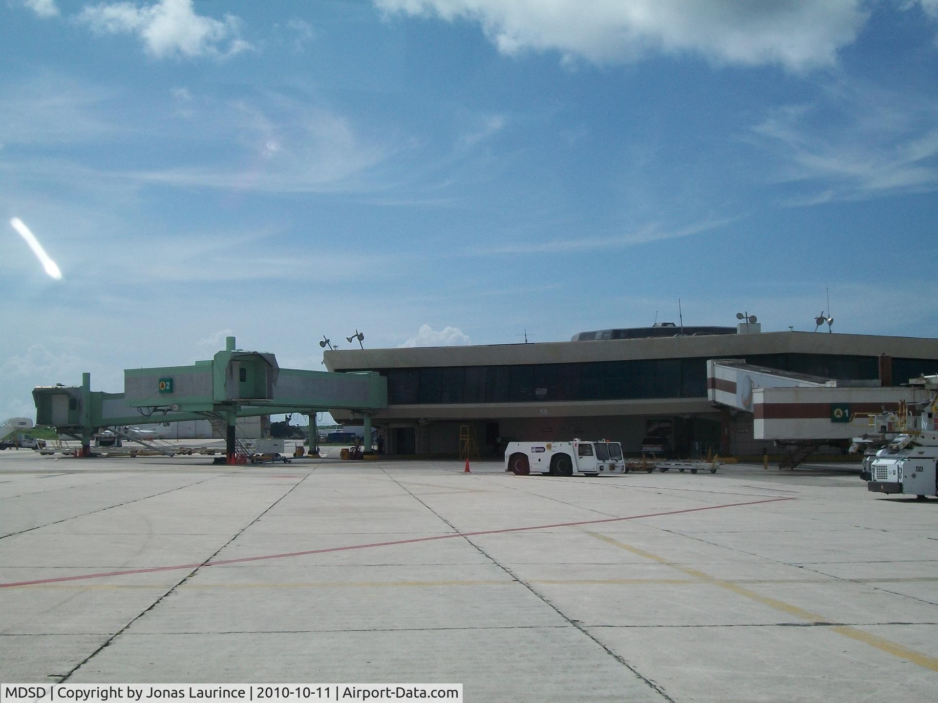 Las Américas-JFPG International Airport (Dr. José Fco. Peña Gómez), Punta Caucedo (near Santo Domingo) Dominican Republic (MDSD) - View of the Santo Domingo Las Americas Airport
