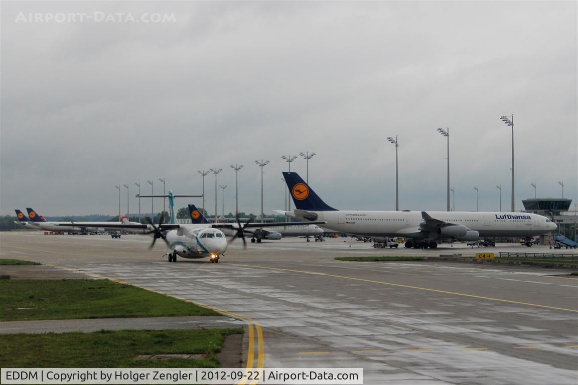 Munich International Airport (Franz Josef Strauß International Airport), Munich Germany (EDDM) - View to apron east....