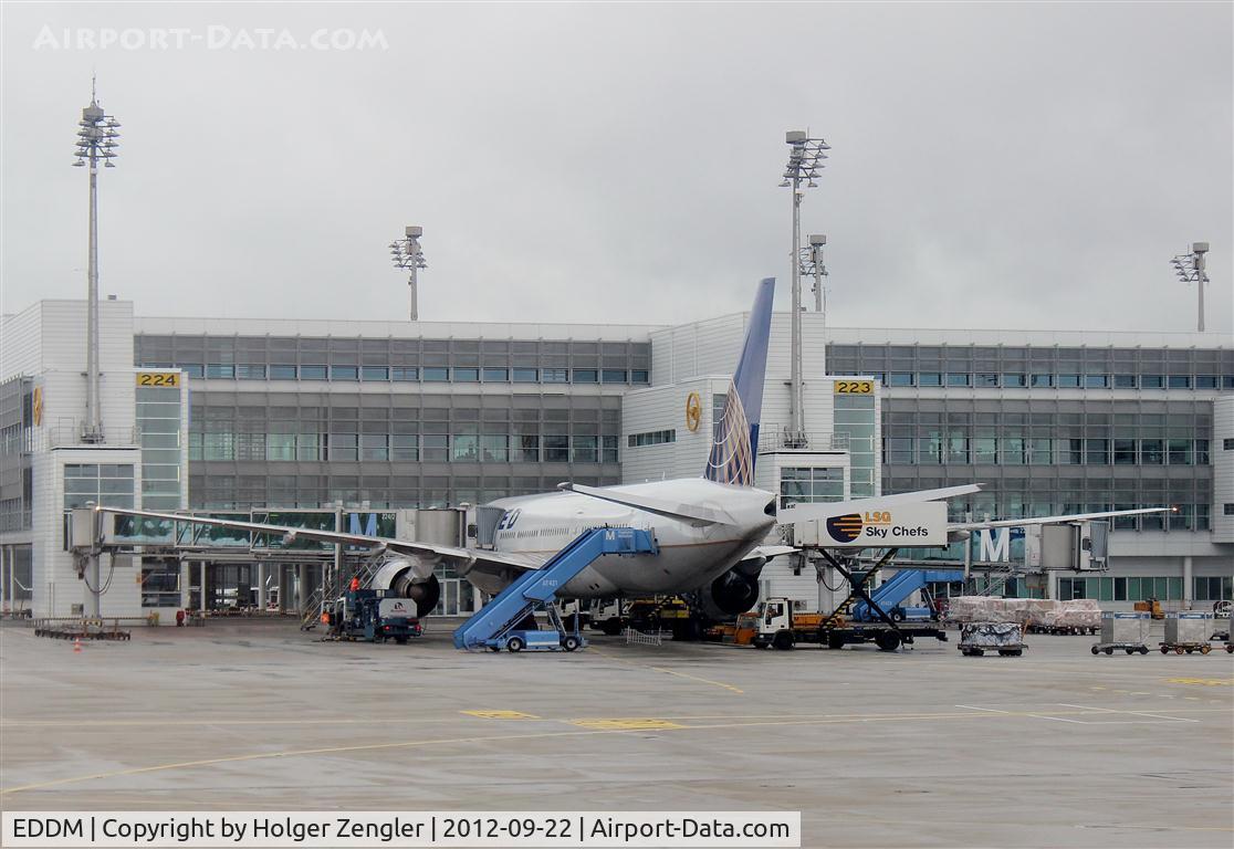 Munich International Airport (Franz Josef Strauß International Airport), Munich Germany (EDDM) - Business as usual at gate 224....