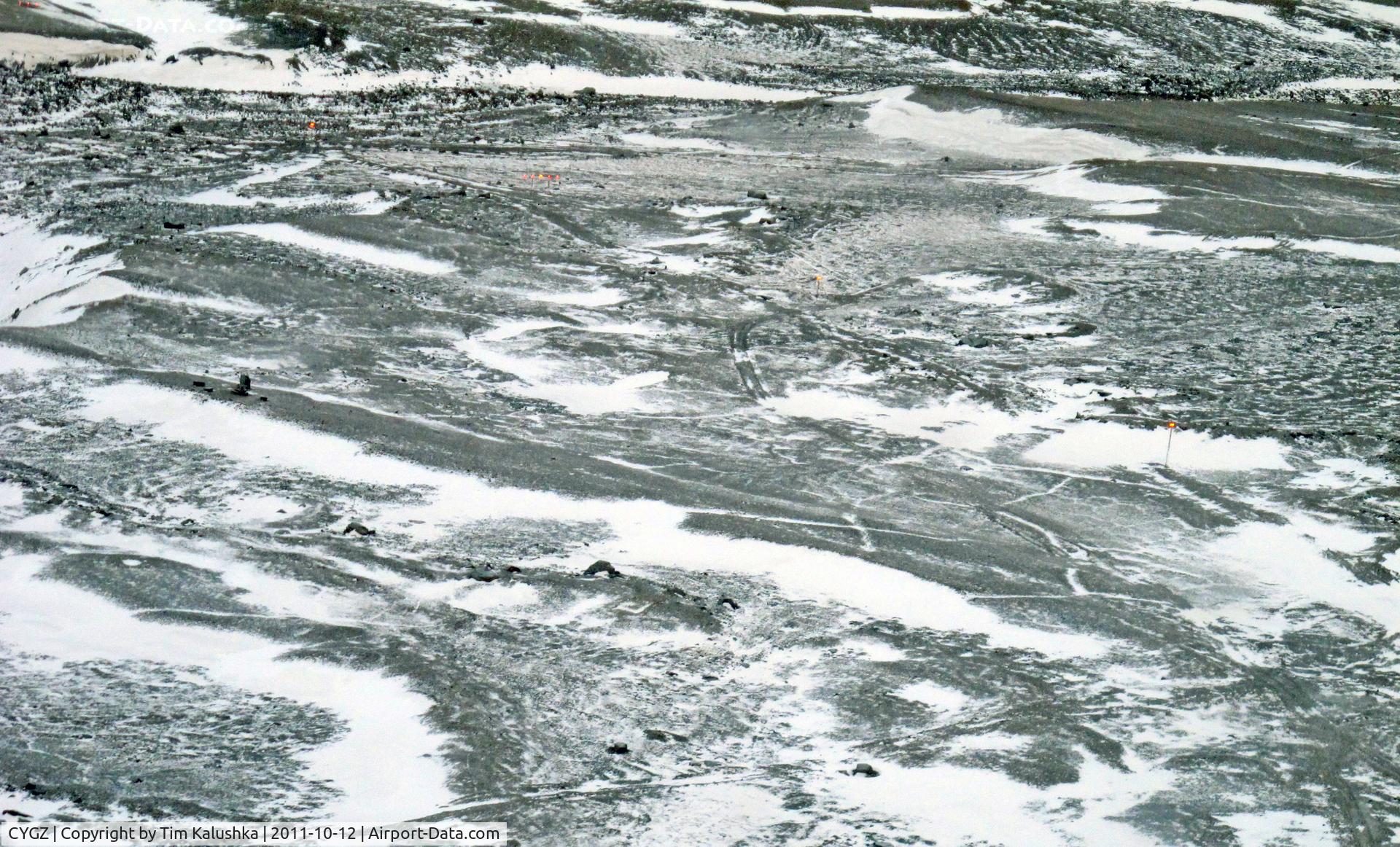 Grise Fiord Airport, Grise Fiord, Nunavut Canada (CYGZ) - There is a curving set of lead in lights to final for runway 32. You have to look carefully for them.