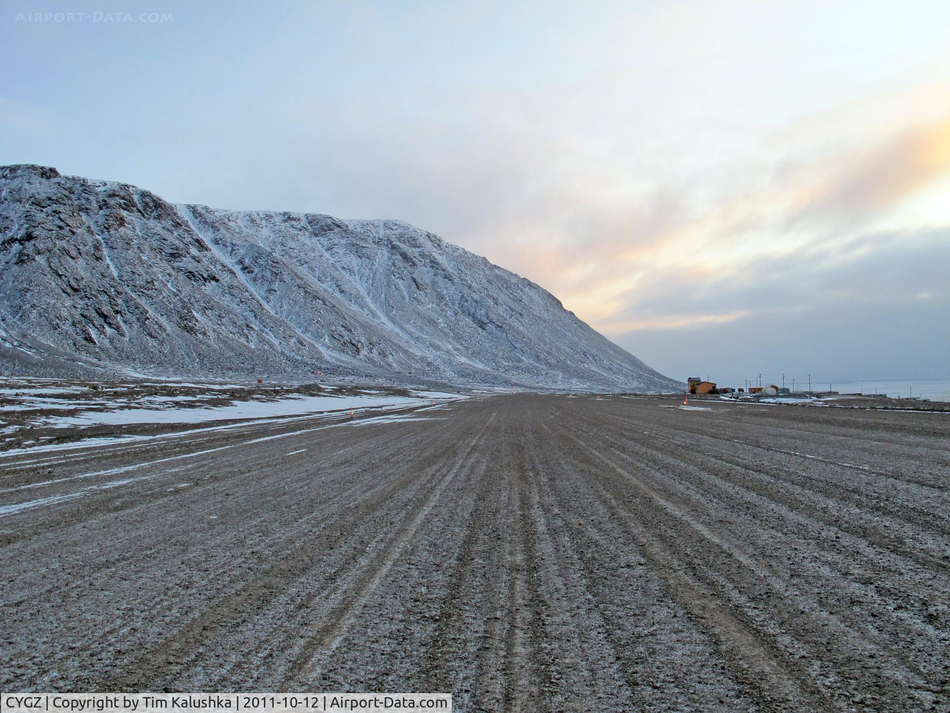 Grise Fiord Airport, Grise Fiord, Nunavut Canada (CYGZ) - Looking down runway 14