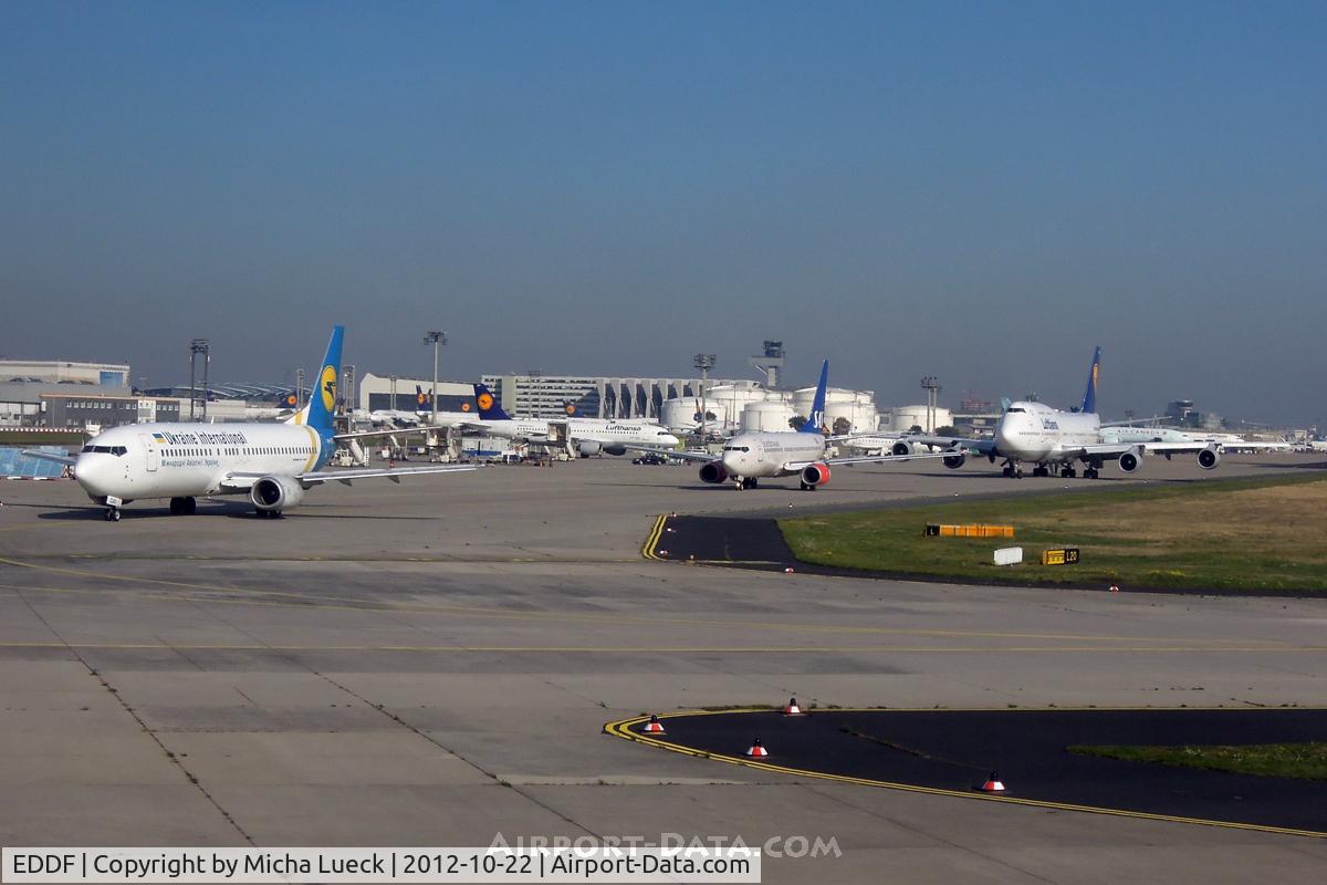 Frankfurt International Airport, Frankfurt am Main Germany (EDDF) - Busy line-up at FRA