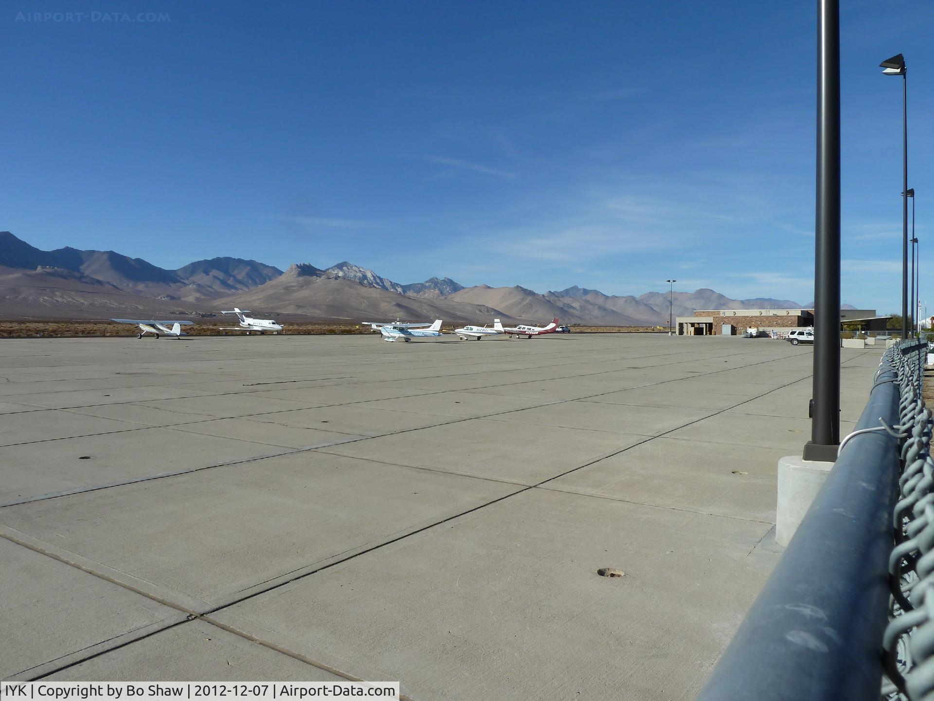 Inyokern Airport (IYK) - The ramp at Inyokern Aiport.