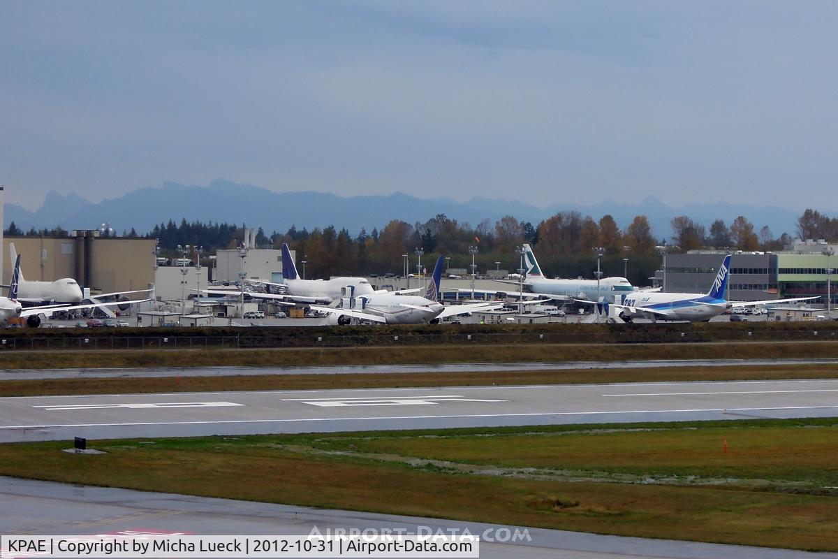 Snohomish County (paine Fld) Airport (PAE) - A number of B 747s and B 787s awaiting completion and subsequent delivery