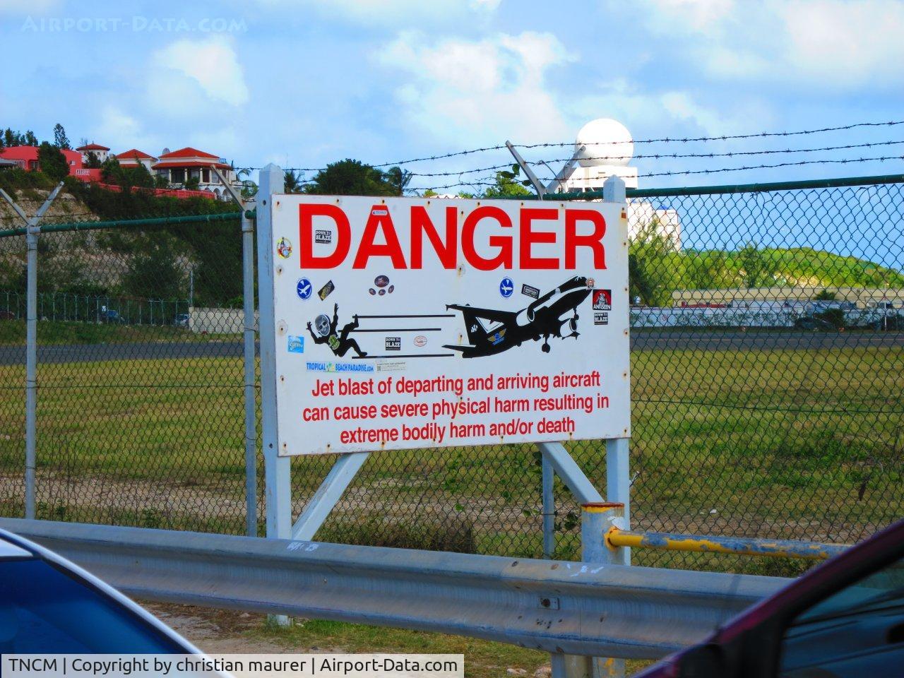Princess Juliana International Airport, Philipsburg, Sint Maarten Netherlands Antilles (TNCM) - THE DANGER SIGN