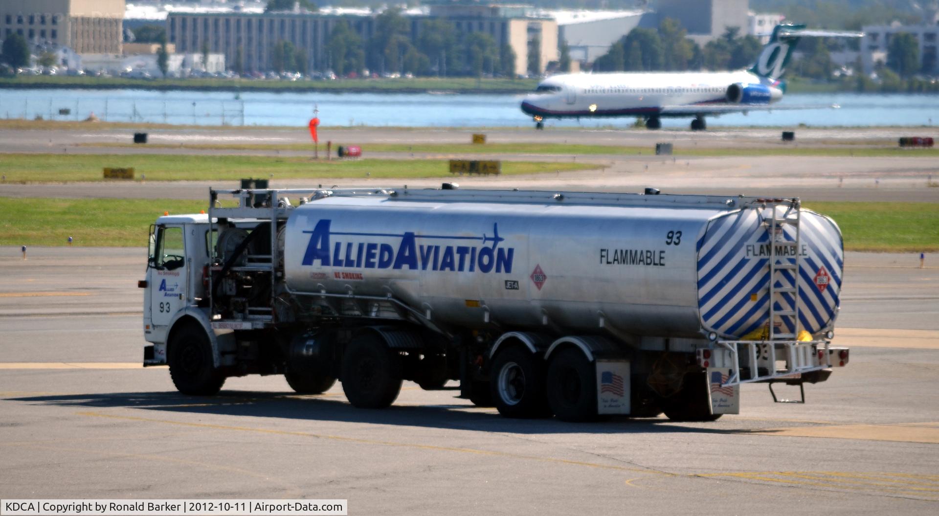 Ronald Reagan Washington National Airport (DCA) - Fuel truck   93