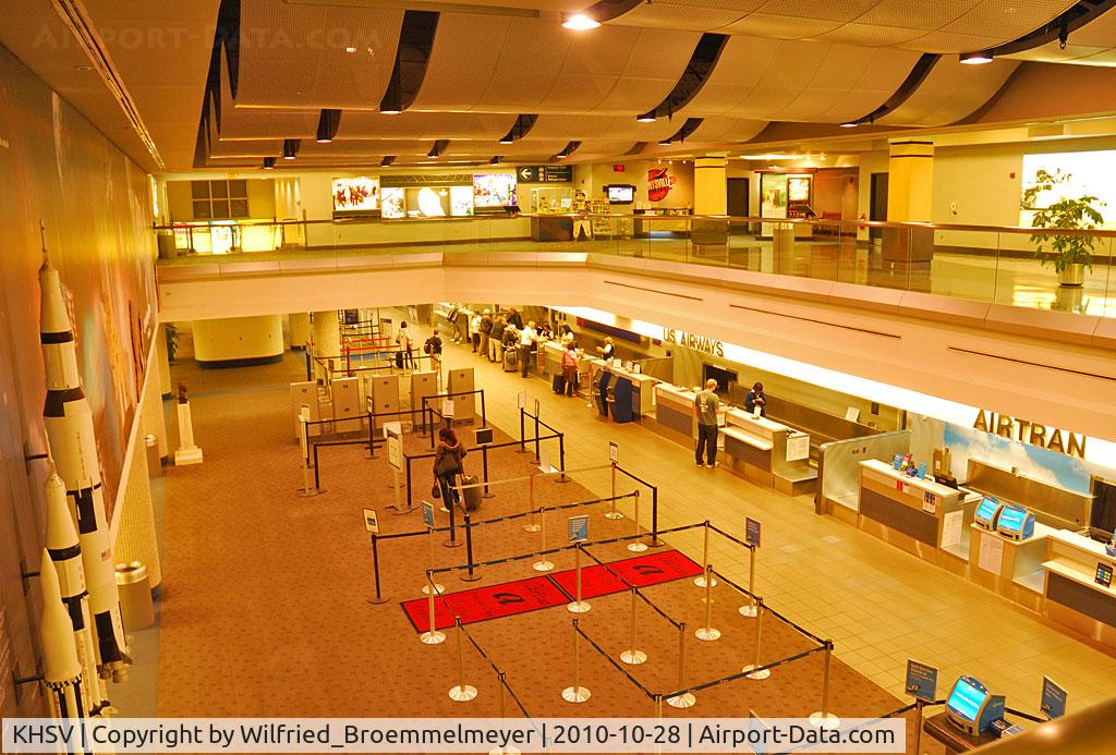 Huntsville Intl-carl T Jones Field Airport (HSV) - There was only a little change to what it was in 1980.