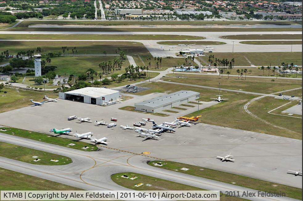 Kendall-tamiami Executive Airport (TMB) - NW side of the airport