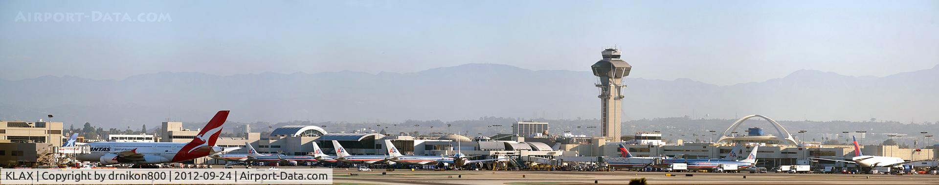 Los Angeles International Airport (LAX) - Panorama at imperial hill, inglewood