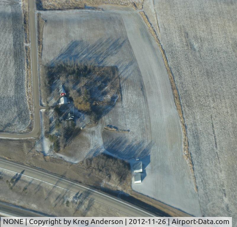 NONE Airport - Another private airstrip in southeast ofEvansville, MN. Notice how this airstrip boarders Interstate 94. This airstrip is not even a mile away from the airstrip along County Road 82.