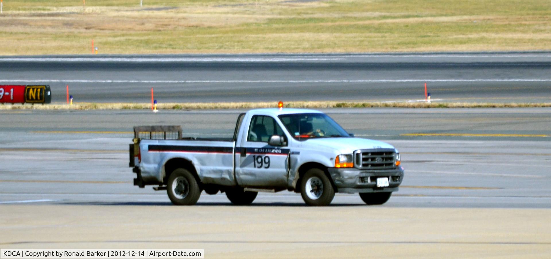 Ronald Reagan Washington National Airport (DCA) - Truck 199