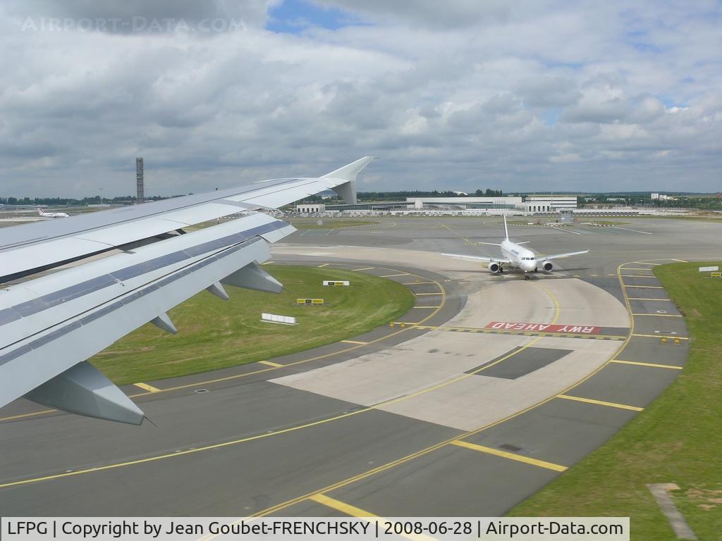 Paris Charles de Gaulle Airport (Roissy Airport), Paris France (LFPG) - touch from Tunis 