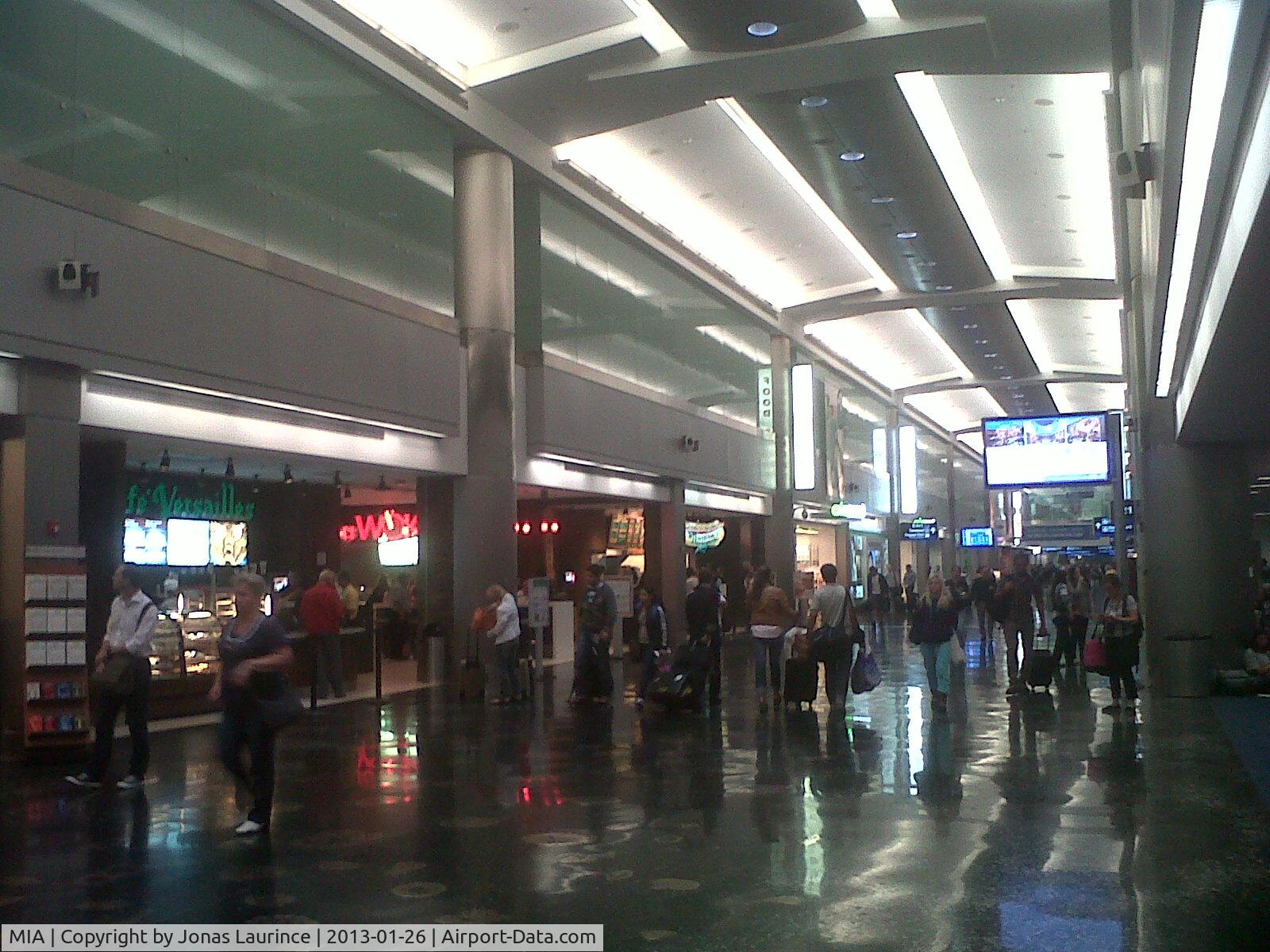 Miami International Airport (MIA) - Inside the Miami International Airport (MIA)