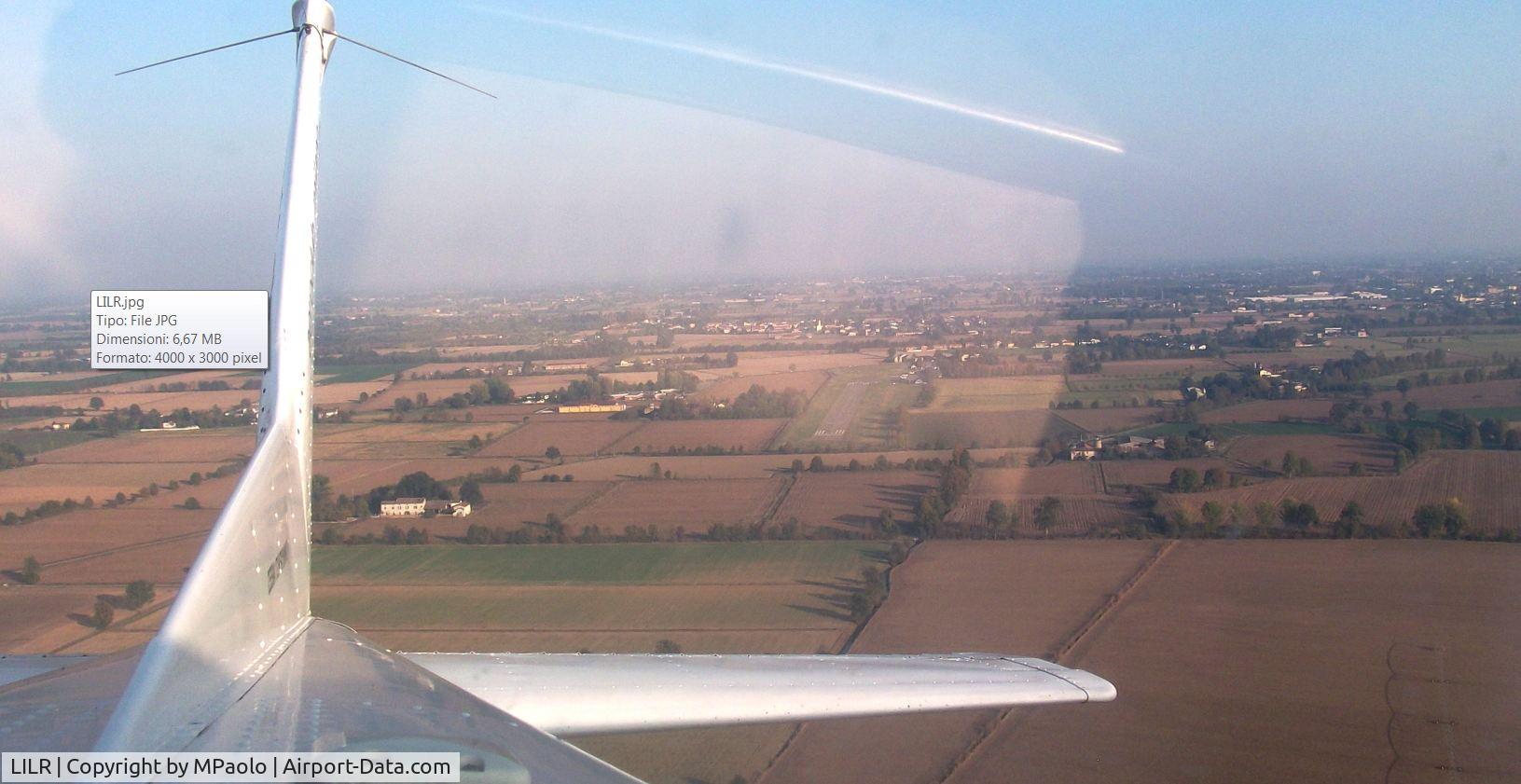 Migliaro Airport, Cremona Italy (LILR) -  (QFU) 11/29 
 rnw  650 mt
