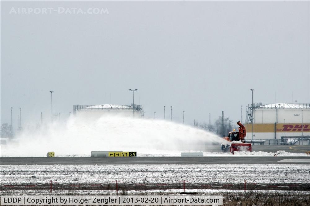 Leipzig/Halle Airport, Leipzig/Halle Germany (EDDP) - Snowplow in action.....