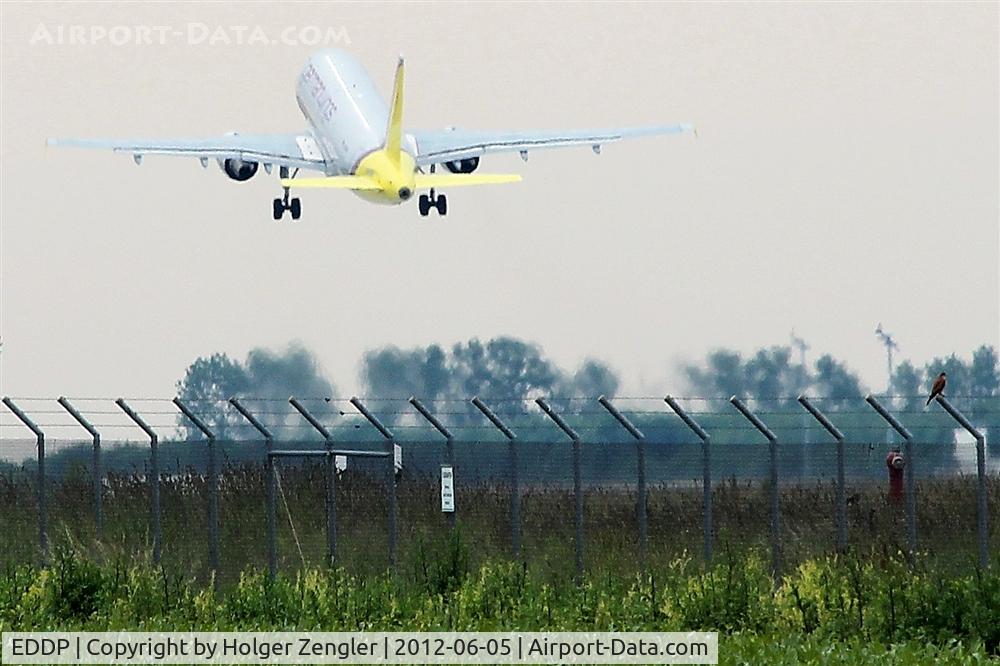 Leipzig/Halle Airport, Leipzig/Halle Germany (EDDP) - Siblings in mind at rwy 08L.....