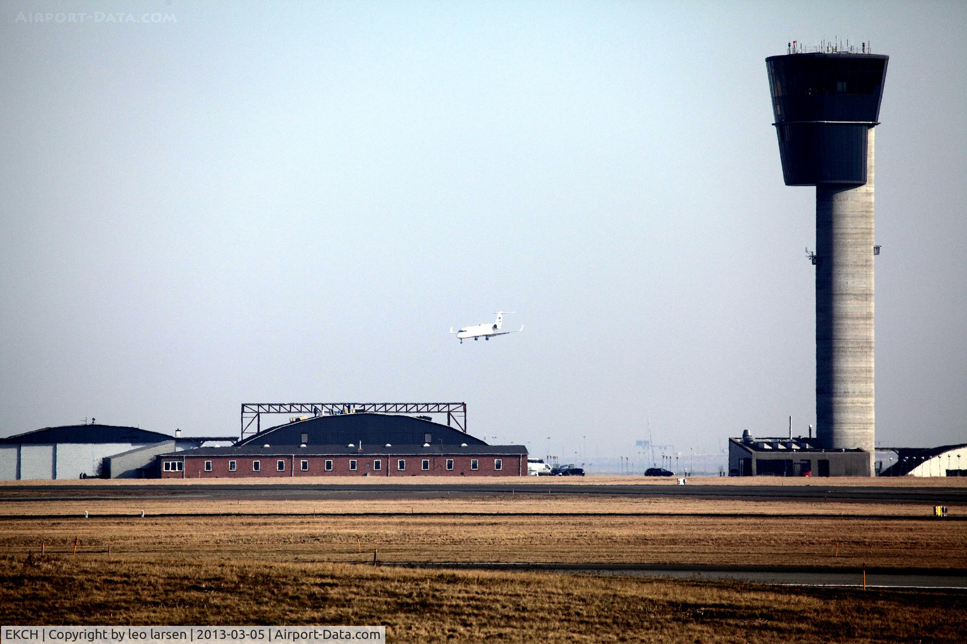 Copenhagen Airport, Kastrup near Copenhagen Denmark (EKCH) - CL-600-2B19 Landing from the Sea R-30
Copenhagen Kastrup